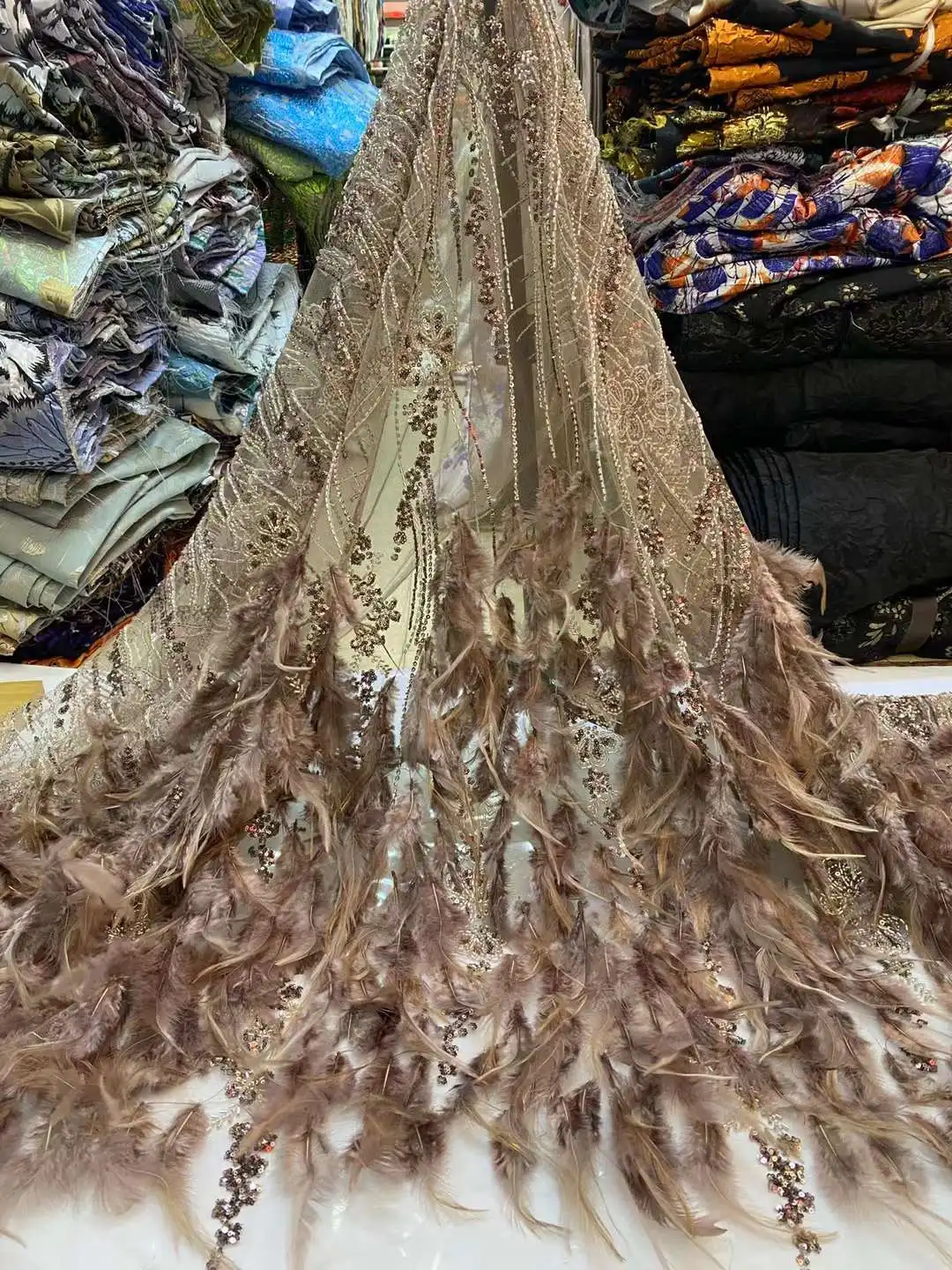 

2024 Latest Luxury 3D Feather Beaded Nigerian Tulle Lace Fabric African French Sequins BeadsTulle Lace Fabric For Party