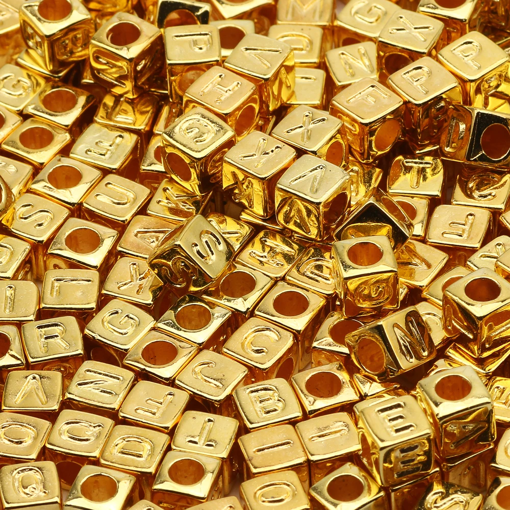 100 stücke 6mm Schwarz Gold Farbe Quadratischen Buchstaben Perlen Zufällig Gemischt Alphabet Acryl Lose Perlen Für DIY Schmuck Machen handwerk – Detail 3