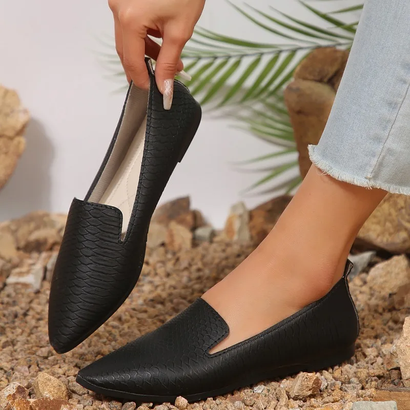 Fashionable Sliding on Loafers Breathable Stretch Ballet Shallow Flat Women's Soft Sole Toe Shoes for Women 2