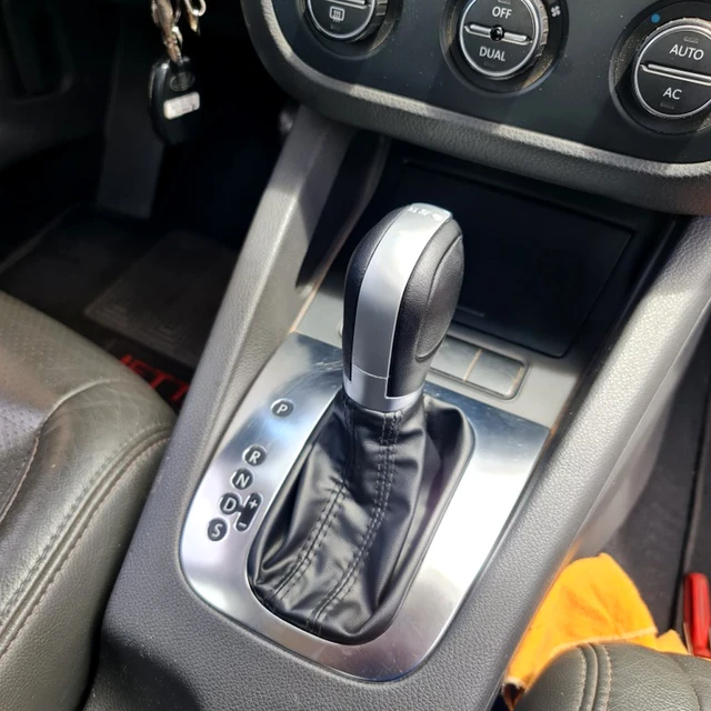Leder Auto Auto Schaltknauf Schalthebel Stick Kopf DSG für VW Golf 6 Jetta  MK6 EOS MK5