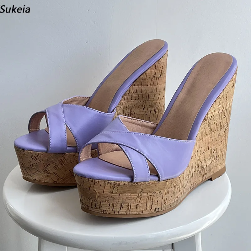 

Женские блестящие сандалии Sukeia, красивые фиолетовые блестящие босоножки на танкетке с круглым носком, женские блестящие туфли 5-20