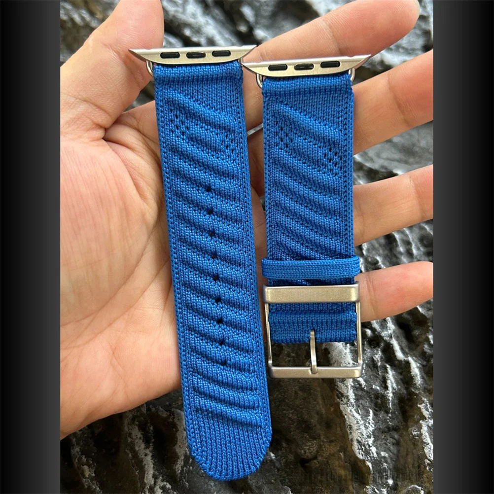 Elegant Sport Bracelet for Smart Watches - Premium Design for Durability and Style