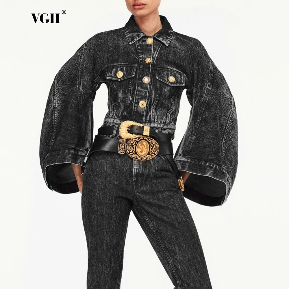 VGH Elegant Black Denim Jacket for Women Lapel Embellished Buttons Dramatic Flare Sleeve Slimming Short Design for Luxury Events