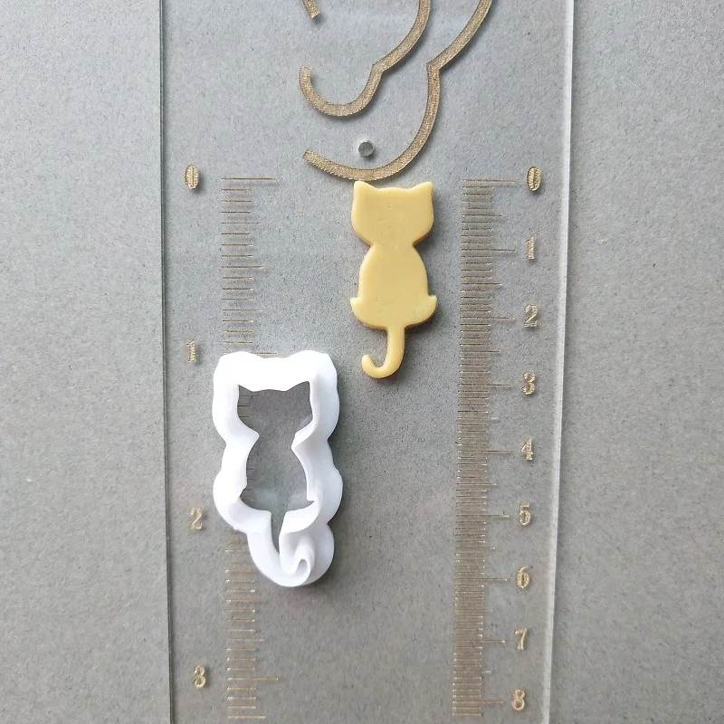 Description Picture 4 of itemCute Cat/Butterfly Polymer Clay Molds Cat Head Clay Cutter For DIY Soft Pottery Earrings Ceramic Jewelry Cutting Tool