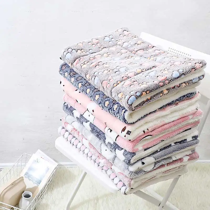 Soft Flannel Thickening Pet Soft Fleece Pad Pet Blanket Mattress Puppy Cat Sofa Mat Home Carpet Warm Sleep Set Dog Bed Soft Flannel Thickening Pet Soft Fleece Pad Pet Blanket Mattress Puppy Cat Sofa Mat Home Carpet Warm Sleep Set Dog Bed