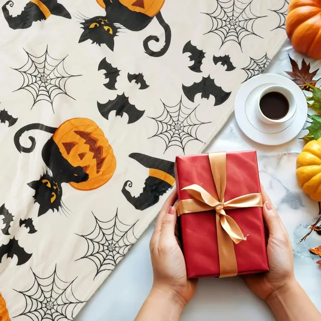 1PC Halloween Throw Blanket Pumpkin Skull Bats Ghost Black cats Thin Blanket Gifts for Couch Bed Car Home Camping all season use 4