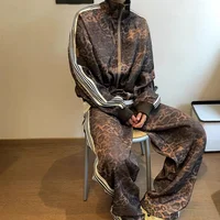 American Retro Leopard Print Sports Suit Jacket Trendy Men's Vintage Digital Print Striped Jacket Sports Pants Set