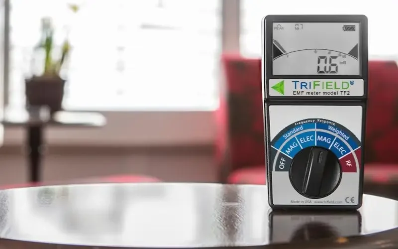 EMF Meter Model TF2 – Detect all 3 types of Electromagnetic Radiation in 1 Handheld Device: Radio (RF), Magnetic (MF) 5