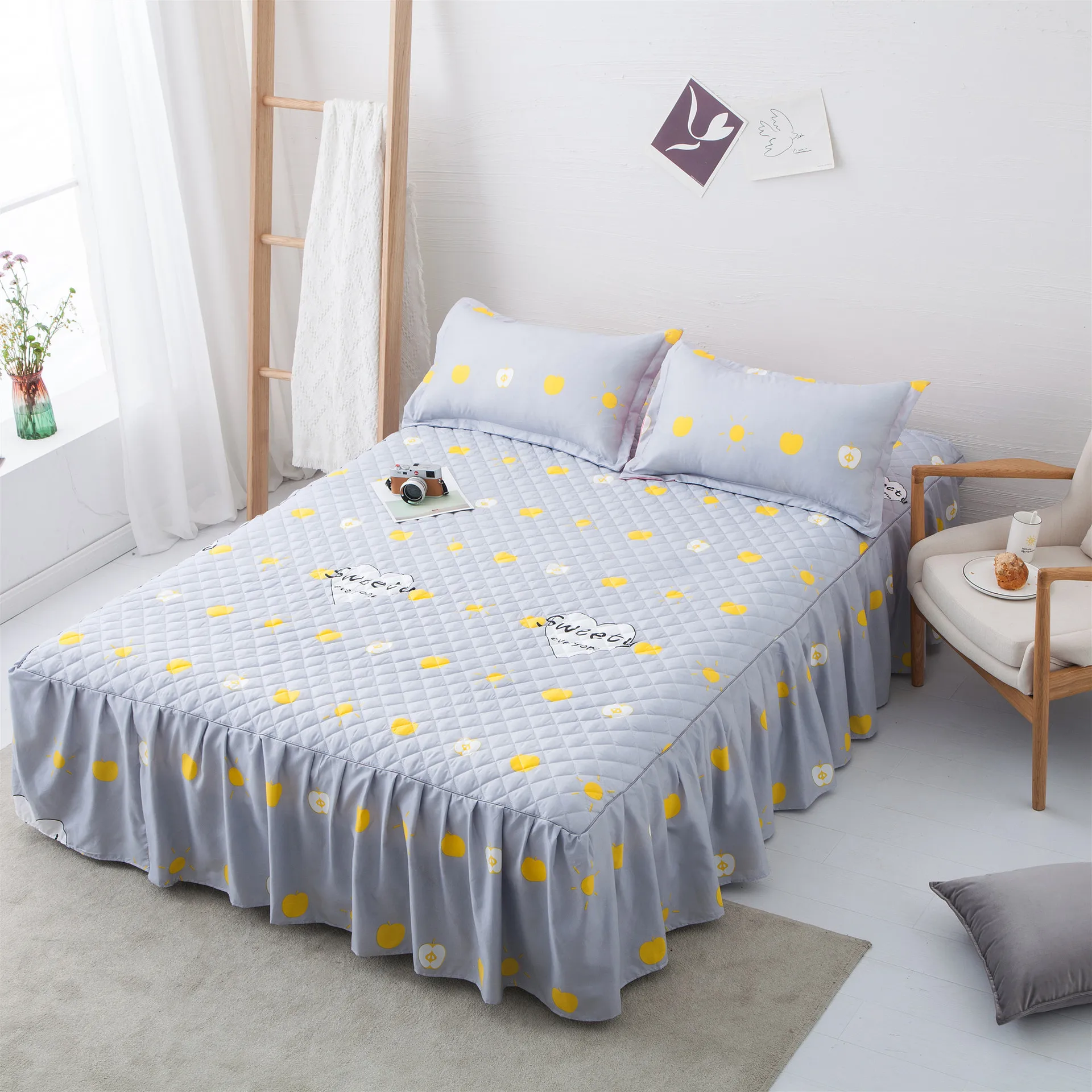 

3pcs Quilted Thicken Cotton Sheet Bed Skirt Pillowcase Non-slip Bedspread Double Mattress Protector Wedding Home decor