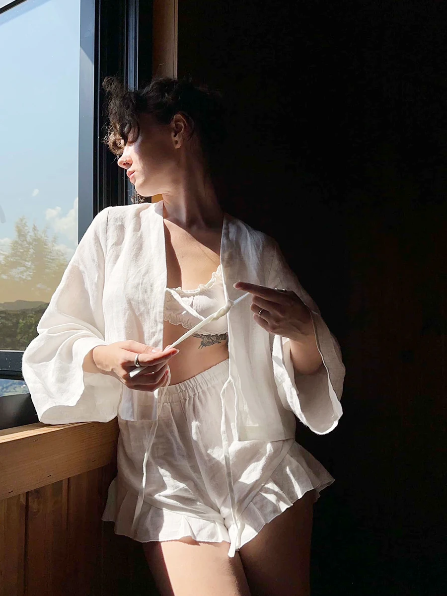 Bronladies Lace Up Long Sleeves Shorts Set Summer Womem's Solid Color Top Fashionable Loose Casual Flounce Shorts 2-Piece Set