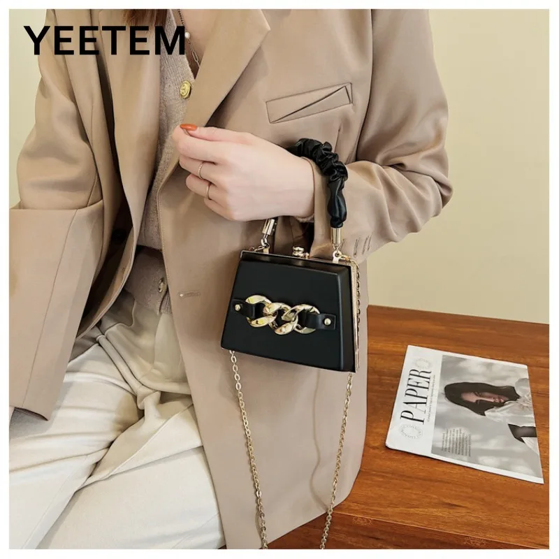 

Black Handbags PU Women's Bag New Korean Version 2023 Fashionable Pleated Hand Held Crossbody Ins Foreign Style Chain Box Bag