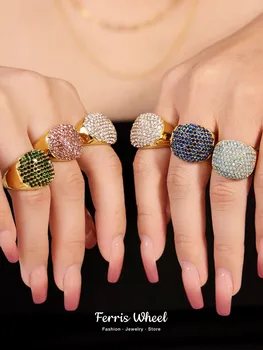 Anelli in acciaio inossidabile con zirconi lucidi per le donne Anello indice con dito rotondo impermeabile di tendenza placcato in oro Regalo di gioielli di lusso