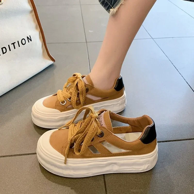 

2023 Ladies Casual Sneakers Summer New Breathable Lace Up Flat Women's Walking Shoes Outdoor Daily Ladies Platform Sports Shoes