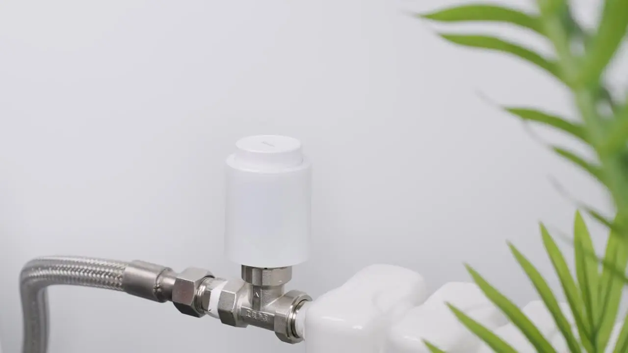 Controllo Riscaldamento Da App Termostato Radiatore Intelligente