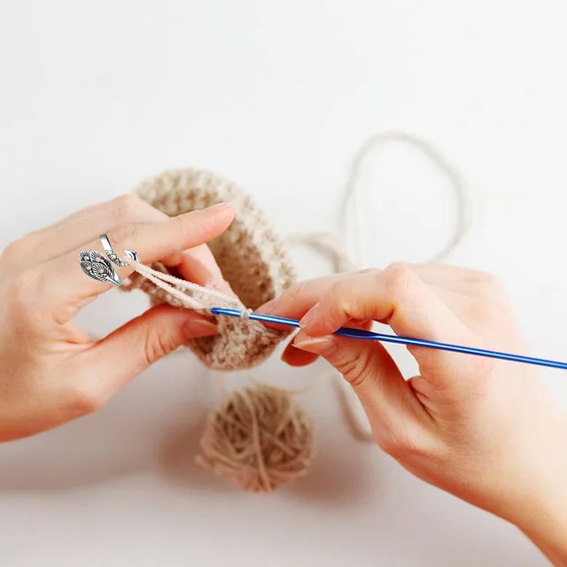 Adjustable Size Yarn Ring Cat Ears Crochet Ring Beginner Knitting  Crocheting Loop Thread Wrapped Rings Tension Regulator Tool - AliExpress