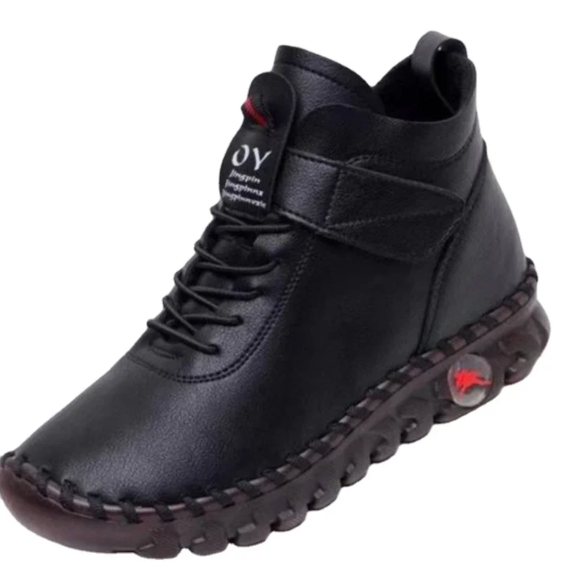 Рисунок 6 - Женские ботинки с мехом на толстой подошве