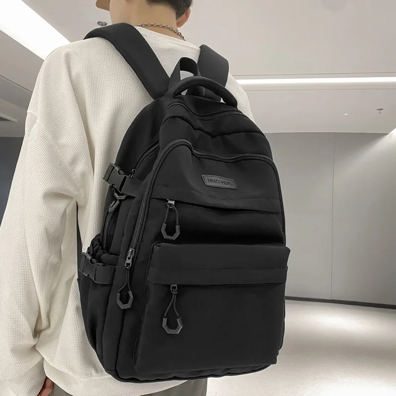 A practical, versatile large-capacity minimalist backpack designed for couples, students, and travelers.