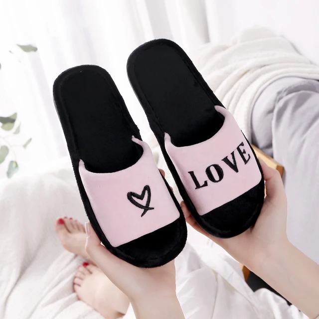 Memory Slip On Womens Fur Slides: Non Slip Home Shoes For Comfort & Wedding  Night Mules Y2007064864902 From Jizc, $23.74 | DHgate.Com