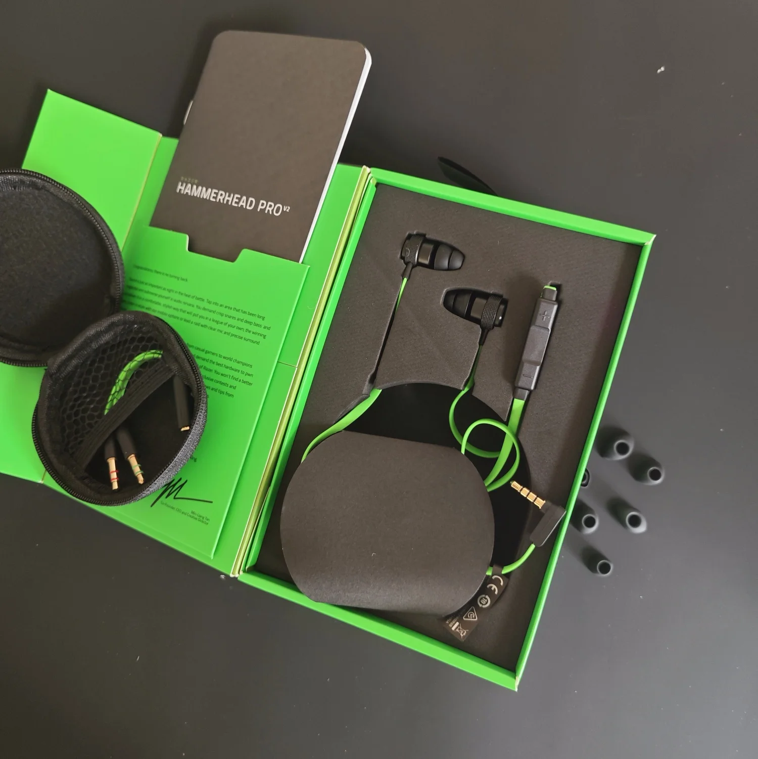 Razer Hammerhead PRO V2 ヘッドフォン有線ポータブルステレオ