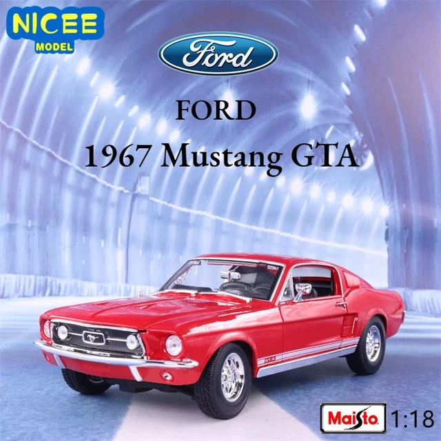 Maquette voiture Ford Mustang Fastback verte 1967 1:18 - maquette