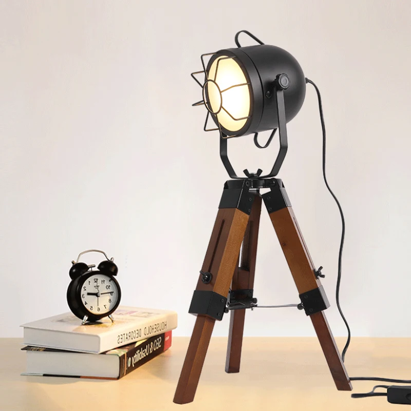 

American Country Retro Table Lamps LED Simple Tripod Decoration Lamp Table Light Rotatable Wooden Home Deco Side Table Lantern