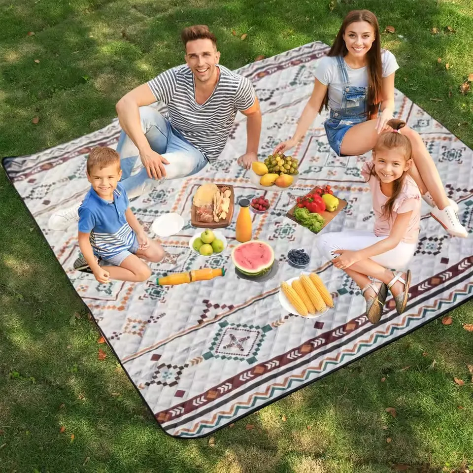200x200CM Waterproof Picnic Blanket Large Beach Blanket Outdoor Picnic Mat Beach Mat with Carrying Handle for Travel Camping 4