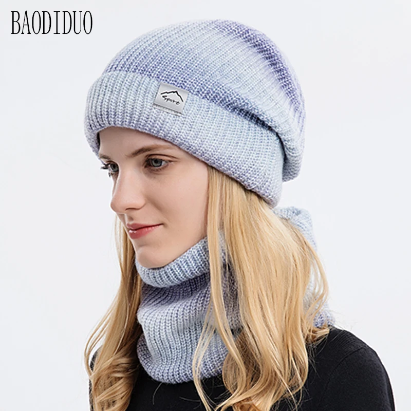 Xinbaoguan 60% acrylic 9859 Korean version gradient color thickened warm ear protection and cold proof knitted hat two-piece set 4