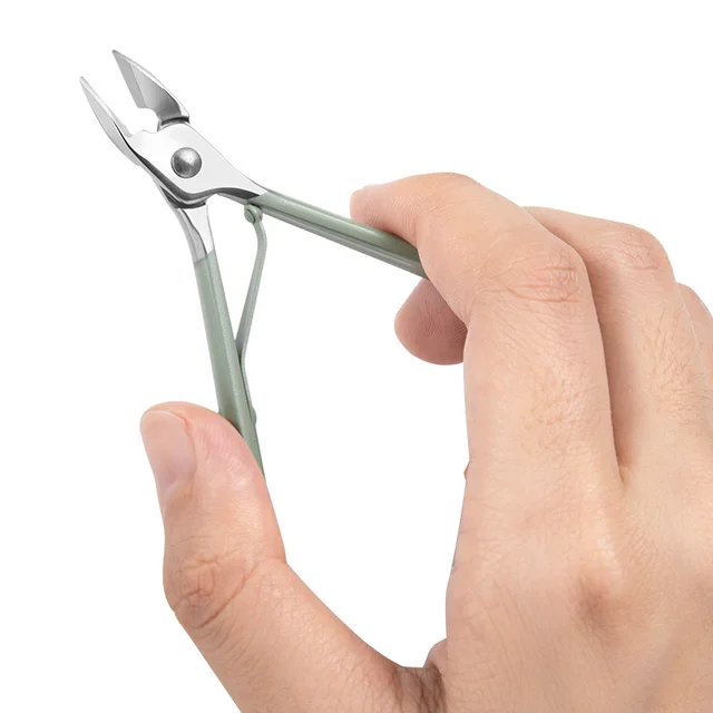 Set per Manicure 7 pezzi Set per Pedicure strumenti per tagliaunghie forbici per unghie professionali in acciaio inossidabile Kit custodia da viaggio per taglierina 7 in 1 5