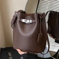 Urban Minimalist Women's Crossbody Bag New Quality Commuting Bucket Bag Underarm Small Bag Winter New Style PU Material Mediu...