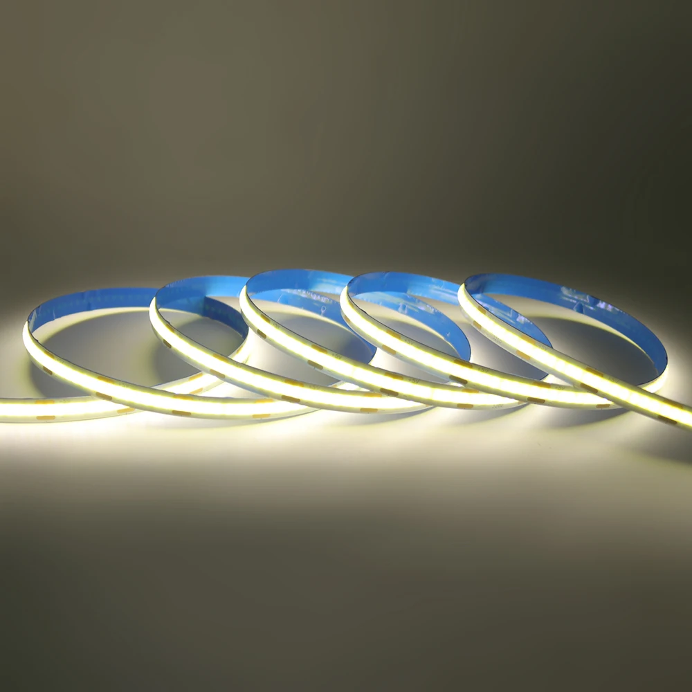 ตัวเลือกสินค้า LED Strip ยืดหยุ่น สีสันสดใส ตกแต่งบ้านได้ทุกสไตล์