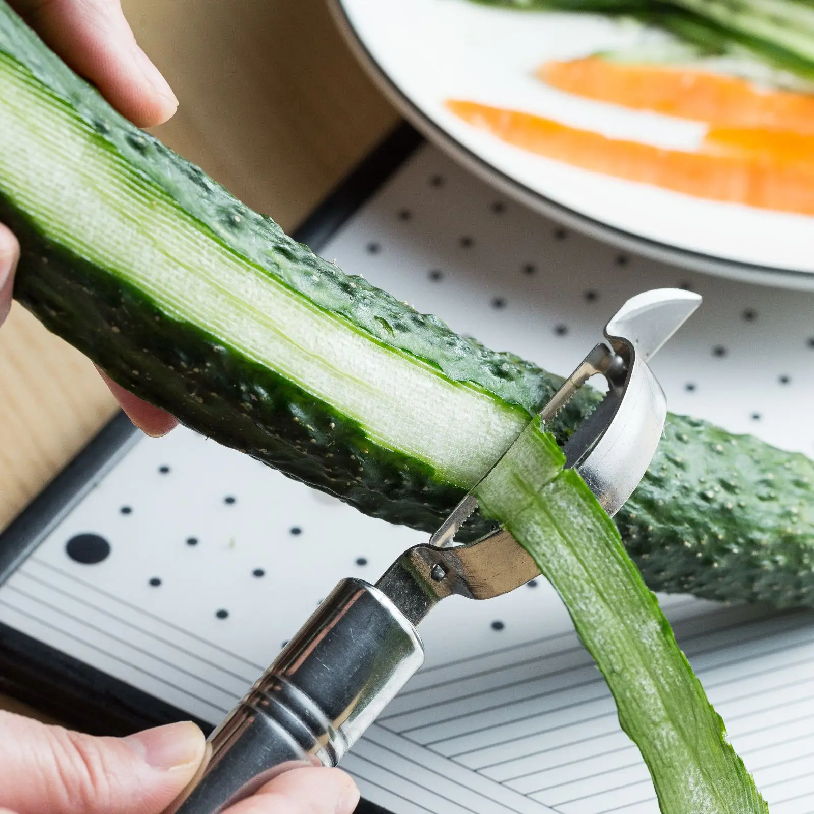 https://ae01.alicdn.com/kf/S6853dab3bf8441af9cc1c581a337aee72/New-Stainless-Steel-Vegetable-Peeler-Multi-function-Julienne-Potato-Cucumber-Carrot-Grater-Fruit-Cutter-For-Kitchen.jpg