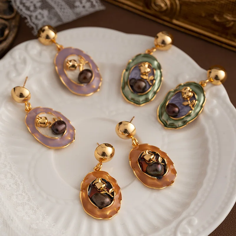 

Light luxury medieval vintage natural freshwater pearl earrings for women
