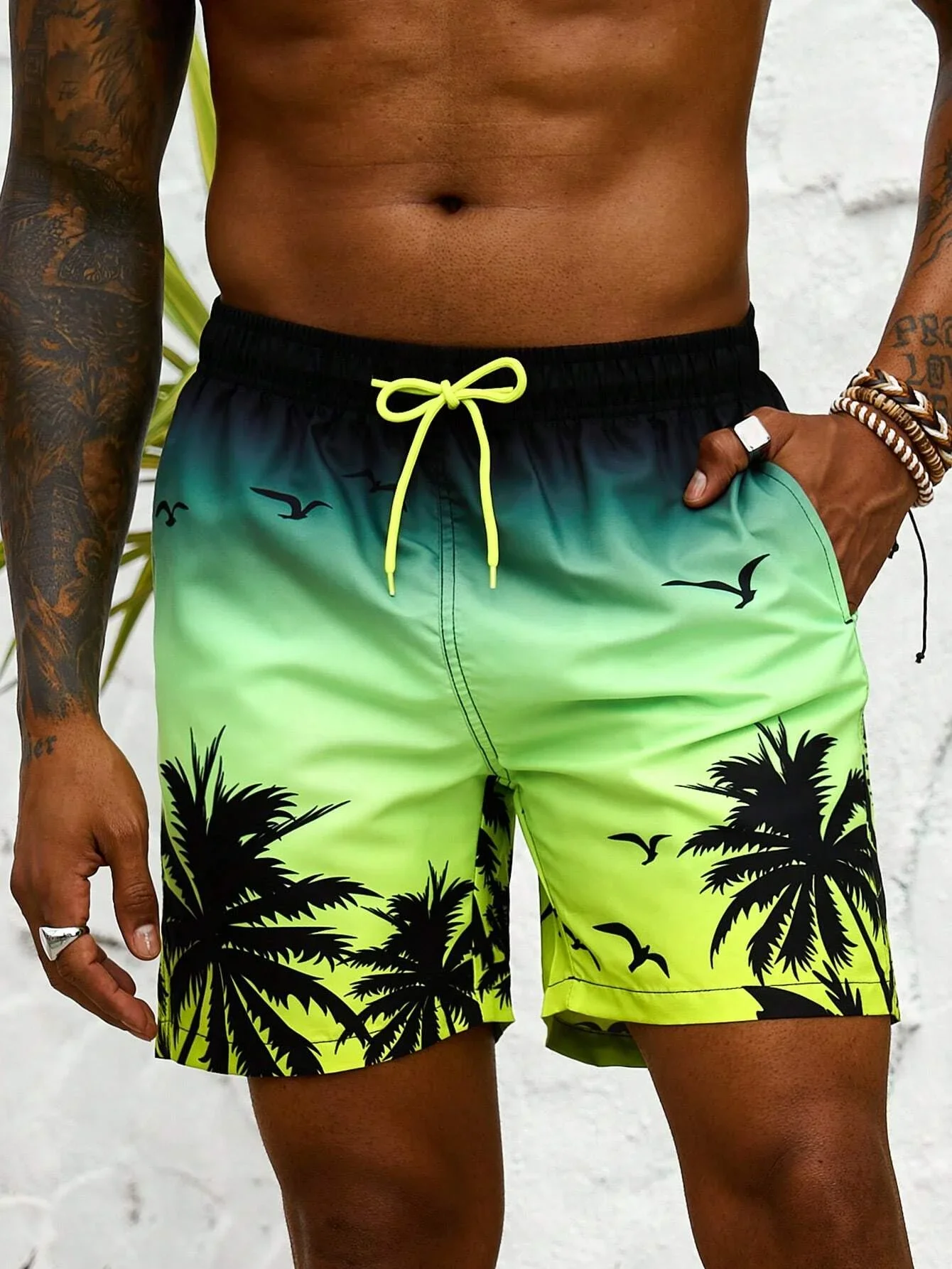 2025 New Men's Hawaiian Print Shorts Tropical Floral Beach Party Swim Trunks Quick Dry Board Shorts Elastic Waist Vacation Wear