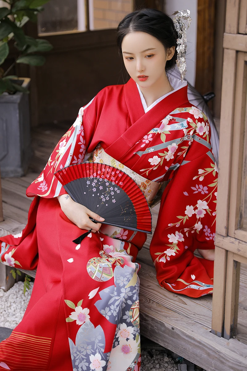 Traditional Kimono Kimono Style Formal Dress Kimono Japonais Traditional  Japanese Costumes Japonais Le Kimono, Robe Traditionnelle