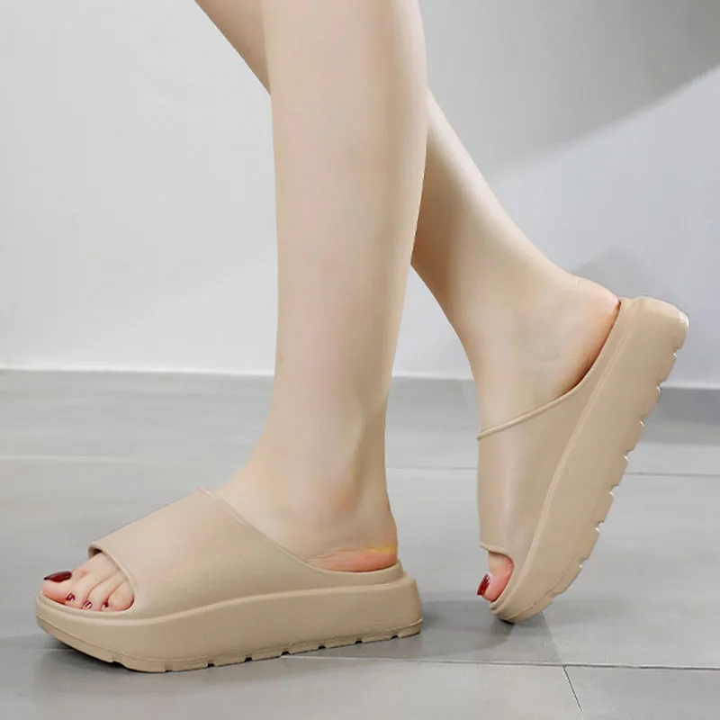 2024 Summer New Women Slippers Couple Beach Slippers Soft EVA Thick Sole Slides Shoes Platform Flat Heel Slippers Casual Sandals 3