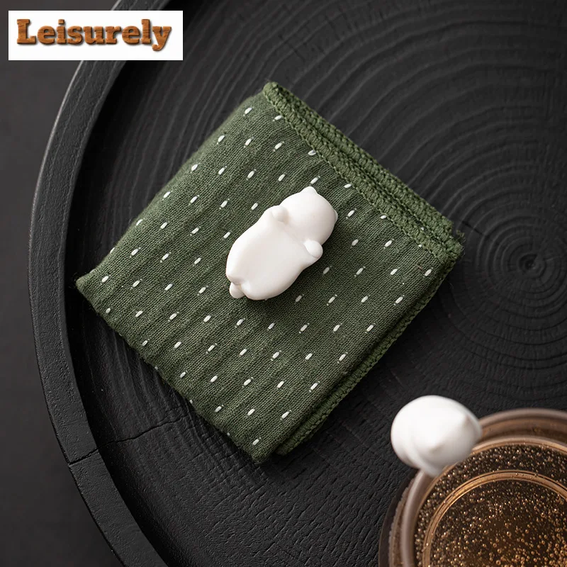 Creative Ceramic Cat Water Cup Edge Pendant White Porcelain Tea Figurine Crafts Tea Pet Ornament Room Tea Ceremony Accessories