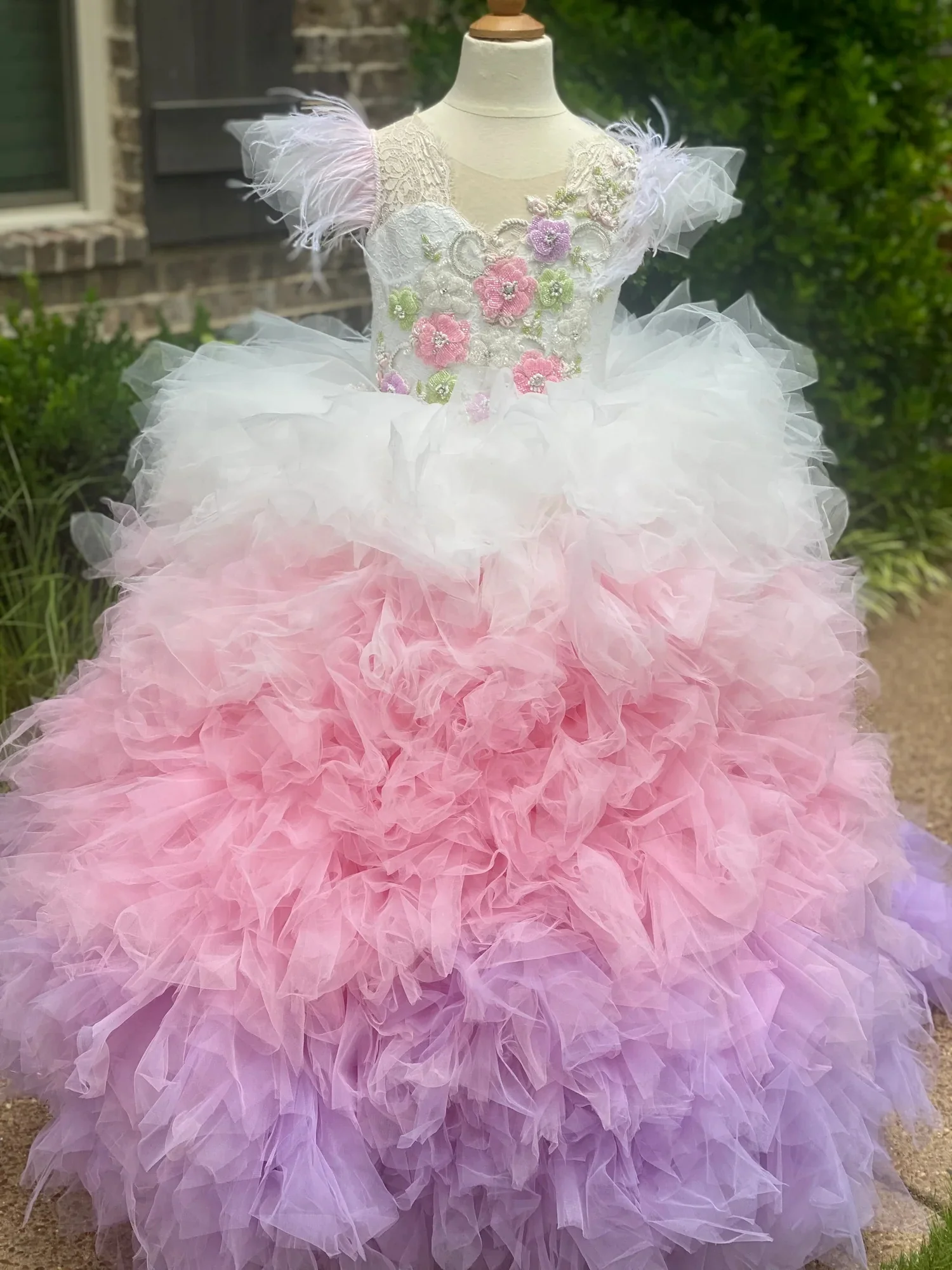 

Tiered Sleeveless Flower Girl Dress For Wedding Layered Ruffles Puffy Princess Birthday Party Gowns Pageant Party Dress