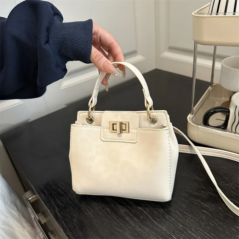 Chic Banquet Leopard Print Crossbody Bag, Stylish Women's Tote Bag, Retro Lock Handbag Shoulder Underarm Bag for Women Daily Use