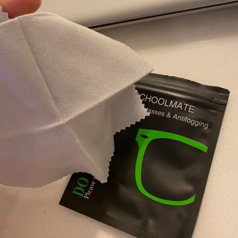 Glasses Cleaning Wipes 50PCS Reusable Anti-Fog Suede Pre-moistened Antifog Lens Cloth Defogger Prevent Fogging
