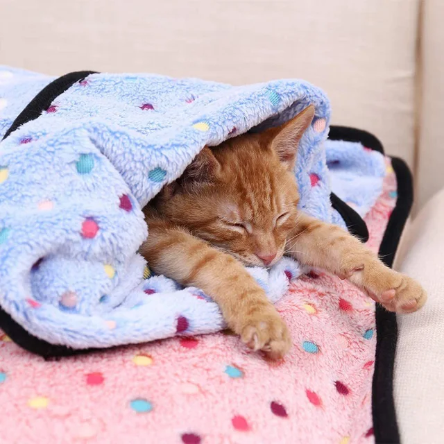 Soft Fluffy Pet Blanket Cute Dot Pattern Cozy Warm Blanket for Cat Dogs Bed Small Large Dogs Mat Cover Pet Supplies Soft Fluffy Pet Blanket Cute Dot Pattern Cozy Warm Blanket for Cat Dogs Bed Small Large Dogs Mat Cover Pet Supplies