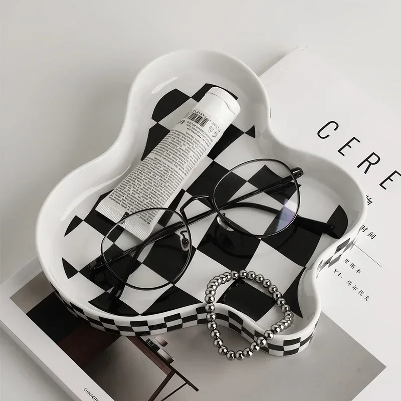 

Creative Checkerboard Tabletop Storage Living Room Entrance Key Cosmetics Jewelry Storage Tray Decoration Home Accessories