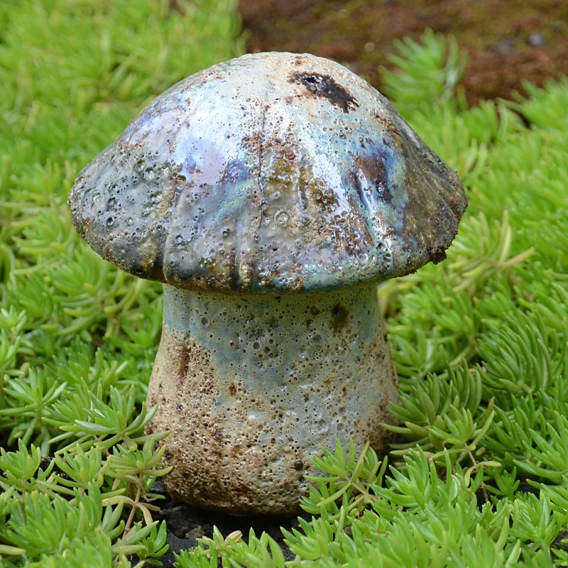 

Garden decoration, rustic rough pottery simulation, mushroom garden sculpture decoration, handicrafts, courtyard,