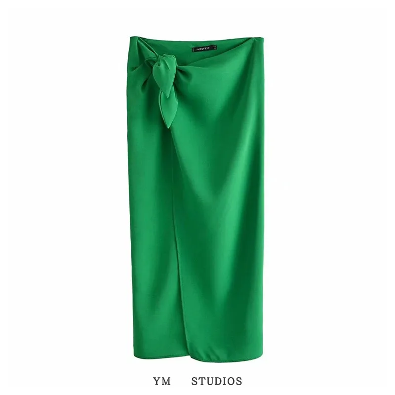 

Europe and the United States women's European fashionable design with high waist tie green skirts each type of