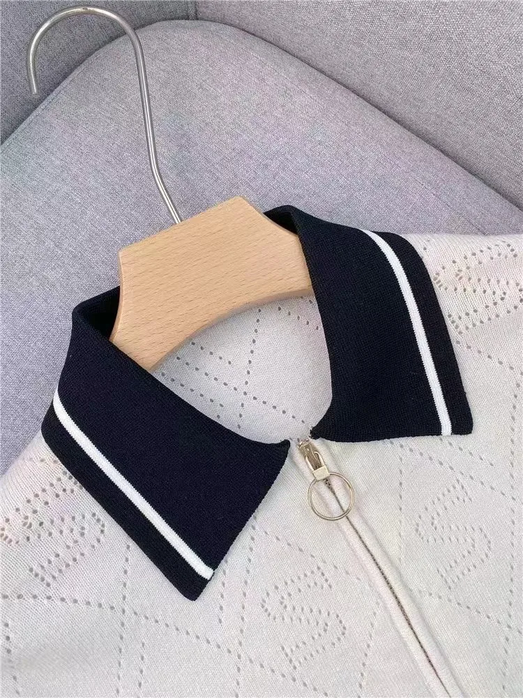 

2023 Autumn Winter New Temperament Knitted Cardigan Women French Black and White Color Collision Lapel Zipper sweater Tops