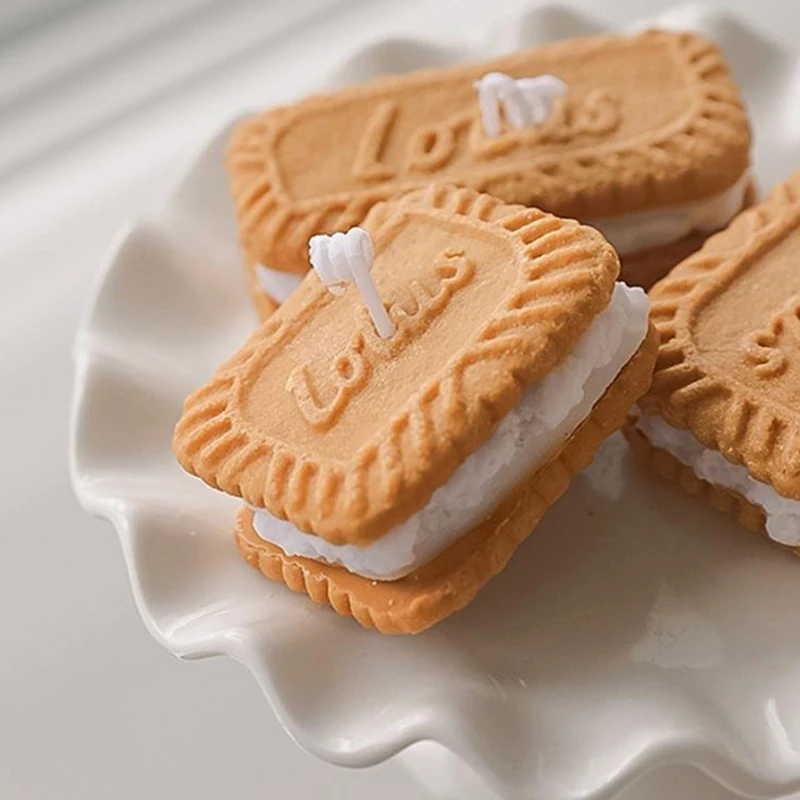 Cute Simulation Sandwich Biscuit Scented Candles Soy Wax Candles Creative Home Decorations Aromatherapy Fragrance Souvenir Gifts