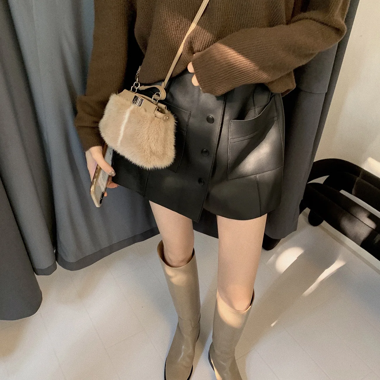 

Anna's Short Genuine Leather Sheepskin Skirt With The Same Style, A-Line High Waisted Slimming Skirt Pants, Women's Classic High
