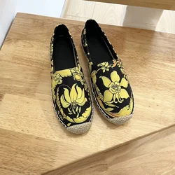 New Shoes Woman Size 35-41 Slip On Espadrille Shoes Round Toe Slip -On Espadrille Leisure Embroider Flats Leather Designer Flats