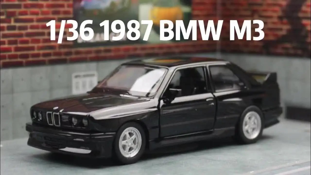 1/36 BMW M3 E30 1987 Classical Rally Toy Car Model For