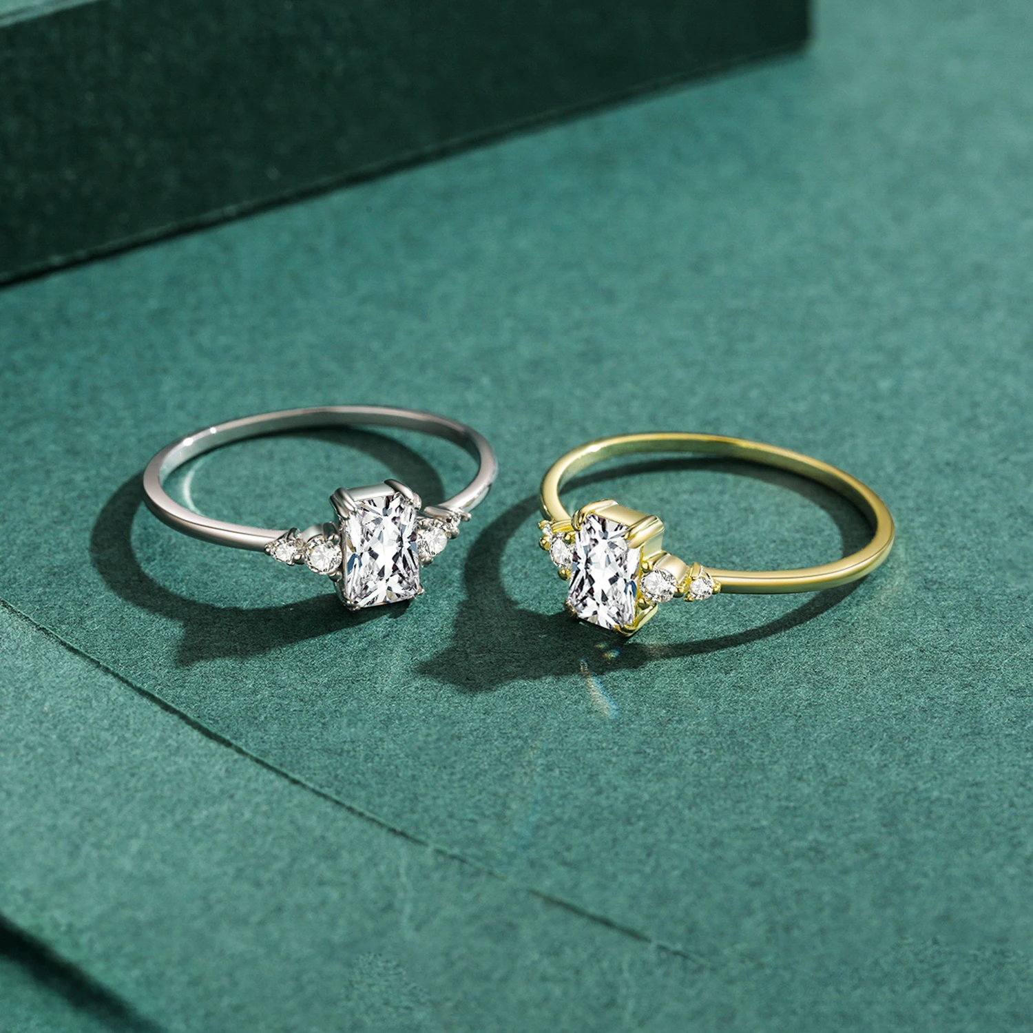 Modian 직사각형 눈부신 반지 솔리드  클리어 큐빅 지르코니아 손가락 반지 여성을위한 웨딩 파인 쥬얼리 Anel