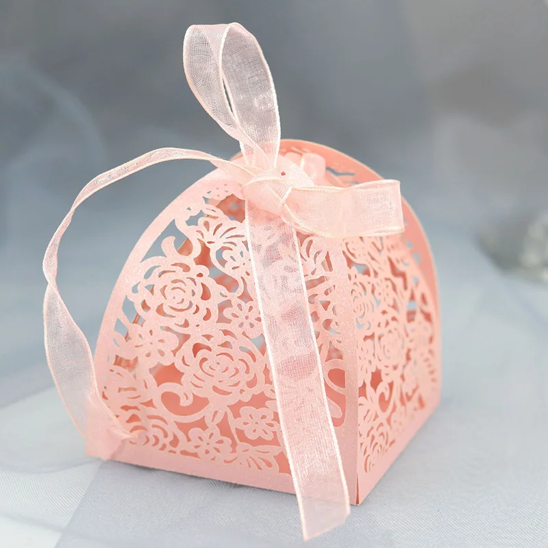 

25pcs Flower Candy Box Gift Bag Paper Bags Favors for Guests Packaging Box for Wedding Birthday Children's Day Baptism Party Dec